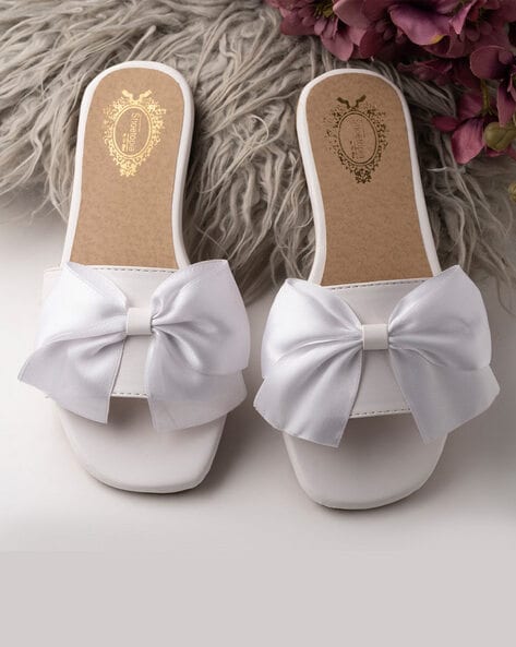 Buy White Flip Flops & Slipper for Girls by Wotnot Online | Ajio.com