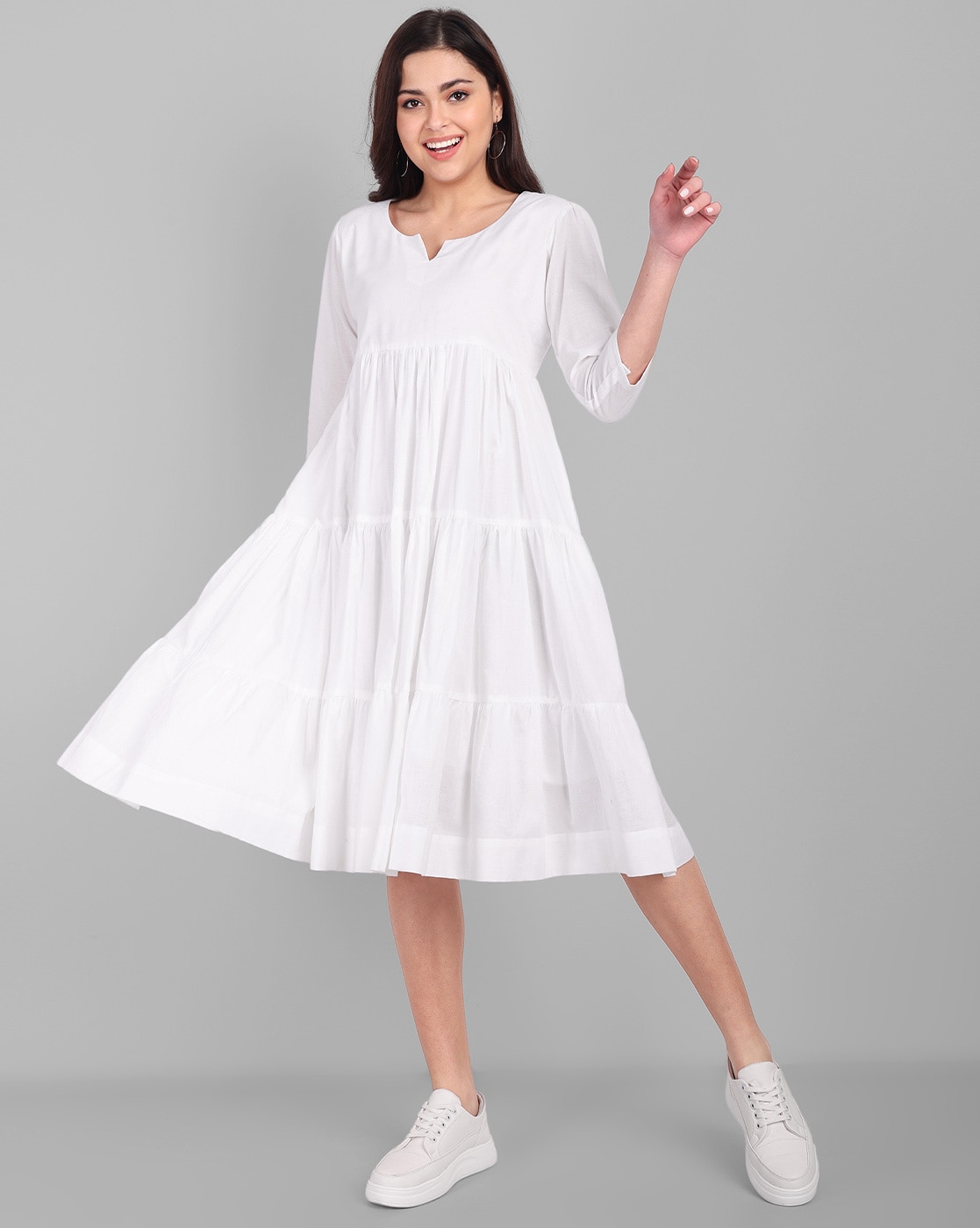 White Chickenkari Gown For Women - Evilato-hangkhonggiare.com.vn