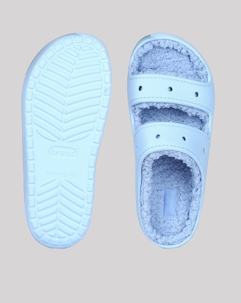 Fur lined best sale crocs women's white