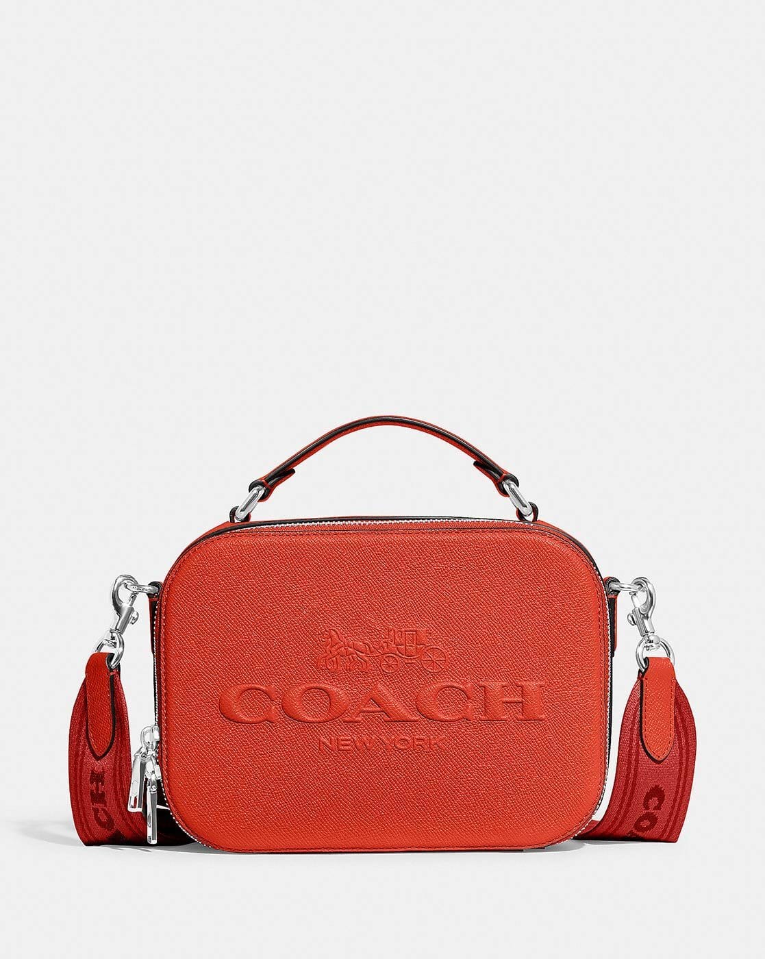 -1117Wx1400H-410385307-b4d-