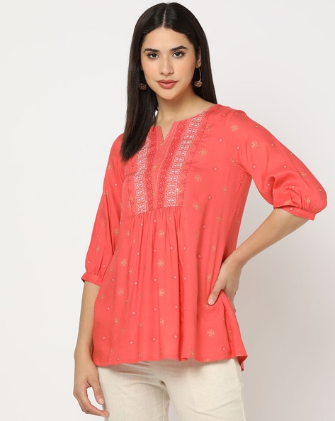 Magenta Khadi Deep ' V ' Neck Blouse With Back Zip Design - GoUnique