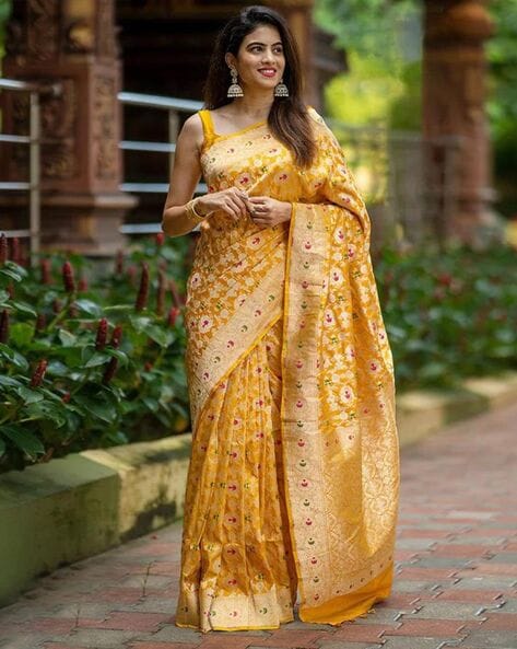 Beautiful And Lightweight Party Wear Floral Printed Banarasi Silk Saree at  Best Price in Varanasi | Mk Group Pvt. Ltd.