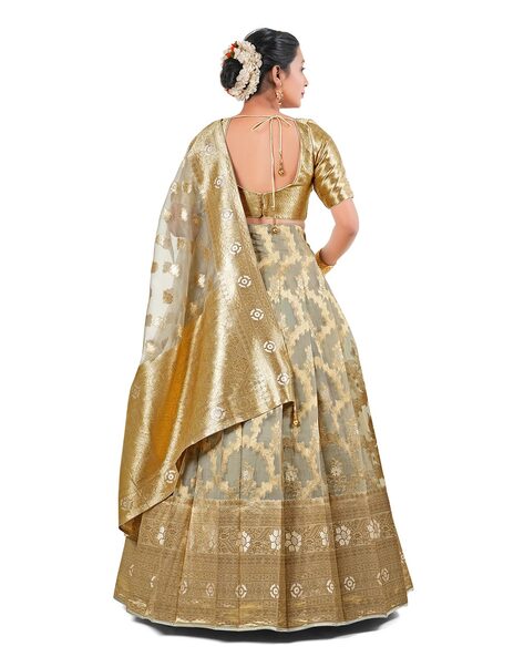 Amazon.com: GLOBON IMPEX Indian Wedding Style Banarasi Lehenga Choli For  Women Party Wear with Un-Stitched Blouse Dress : Clothing, Shoes & Jewelry