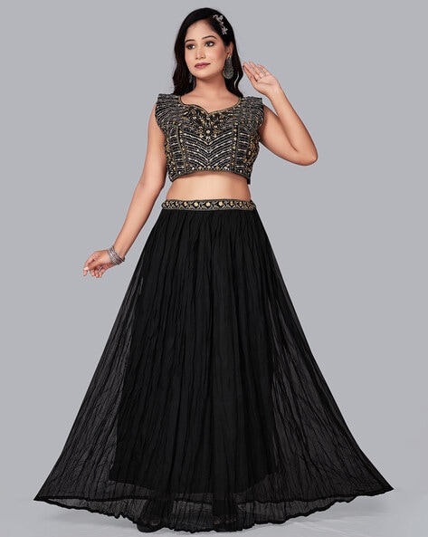 Black Cape Crop Top With Lehenga Set | Lehenga crop top, Black lehenga,  Party wear indian dresses