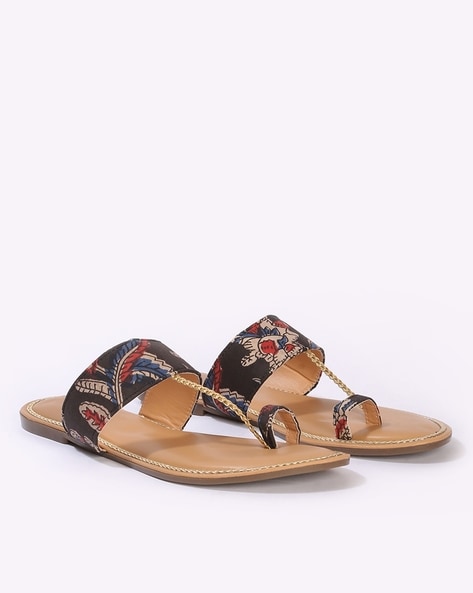 Flat clearance chappals online