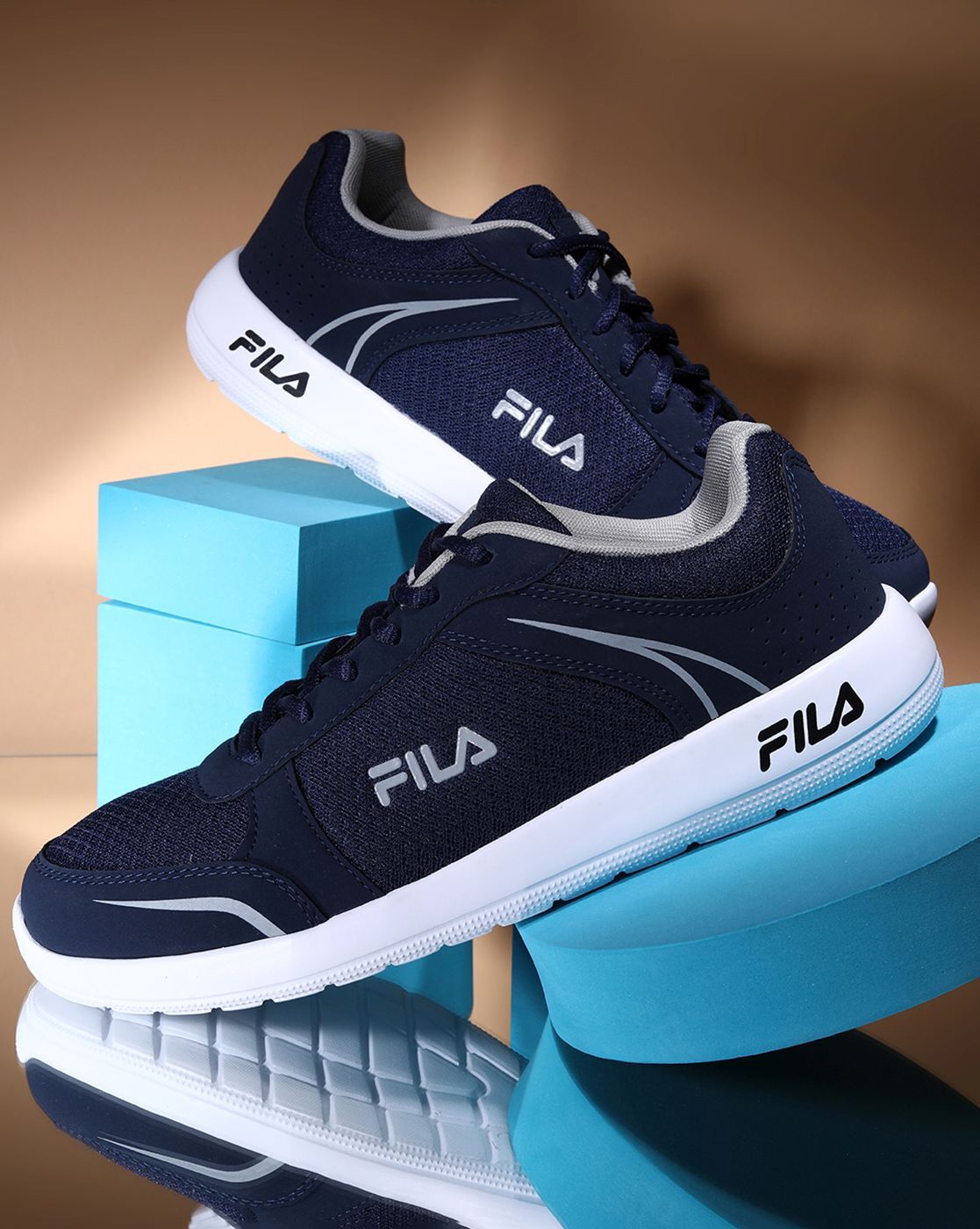 af lav lektier indeks Buy Navy Blue Sports Shoes for Men by FILA Online | Ajio.com