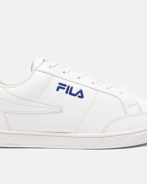 Shoes clearance fila white