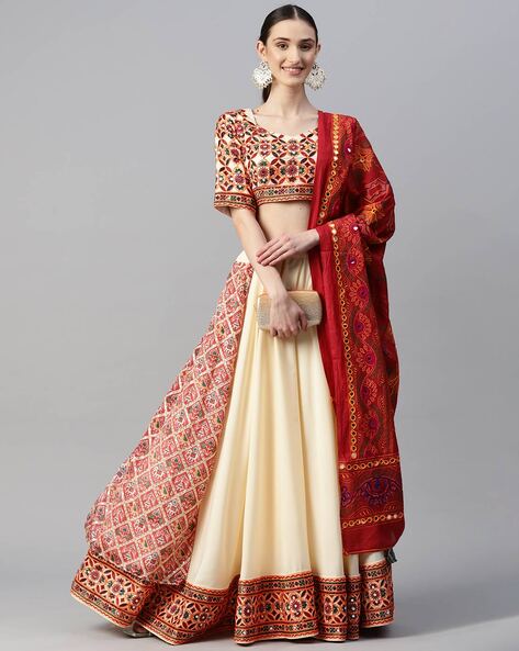 Cream Magenta Heavy Designer Embroidered Viscose Work Wedding/PartyWear  Special Lehenga Choli - Indian Heavy Anarkali Lehenga Gowns Sharara Sarees  Pakistani Dresses in USA/UK/Canada/UAE - IndiaBoulevard