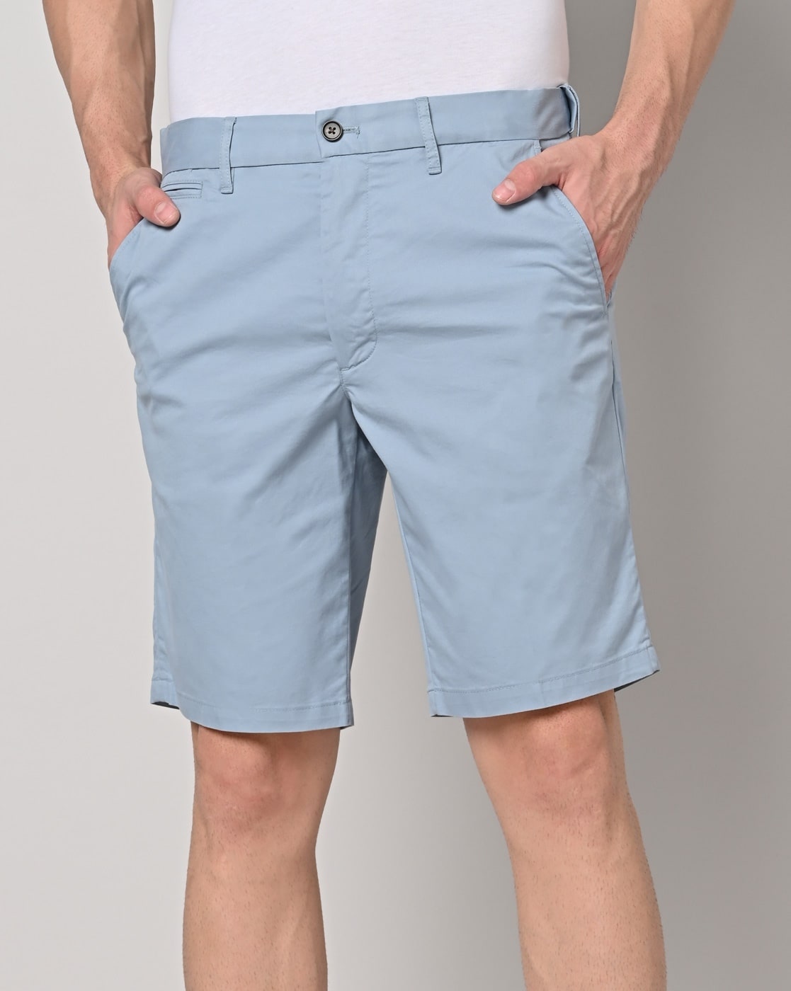 Light blue hot sale chino shorts