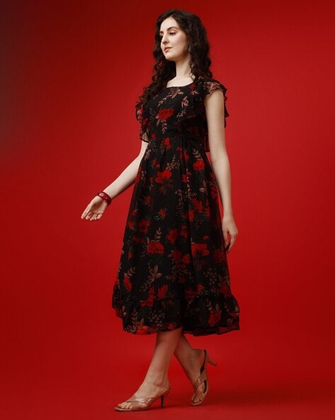 Designer Red & Black Gown Dress! Www.bombayboutique.net | Indian gowns  dresses, Gowns dresses, Designer gowns