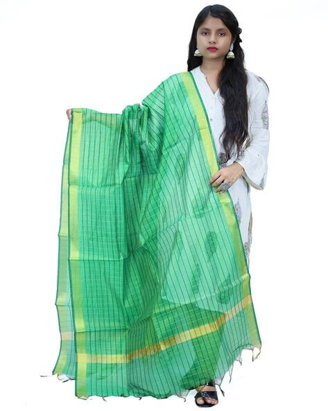 Checked Dupatta with Contrast Border & Tassels Price in India