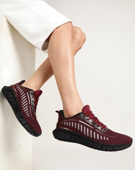 Mens maroon hot sale tennis shoes