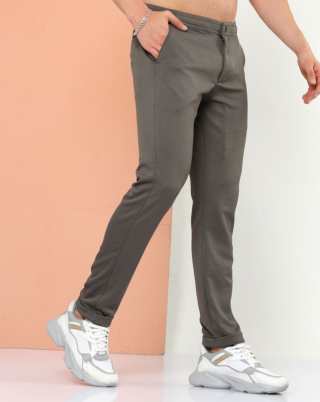 Mens Fashion | Outfit con pantaloni, Moda uomo, Moda