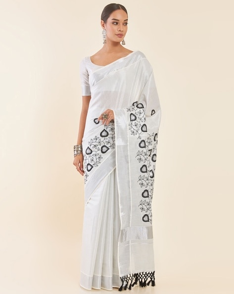 What blouse suits a silver-border Kerala saree? - Quora