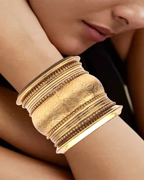Buy Kairangi by Yellow Chimes Gold Alloy Crystal Bangle Bracelet For Women  And Girls Online at Best Prices in India - JioMart.