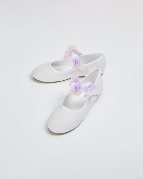 Girls white ballet online shoes