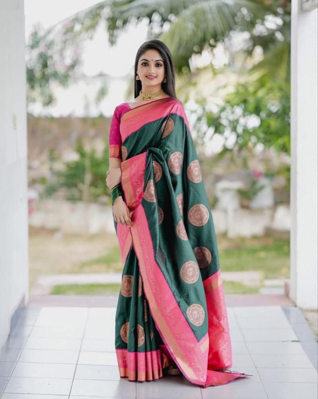 Buy Green Sarees for Women by Miss Beelee Online