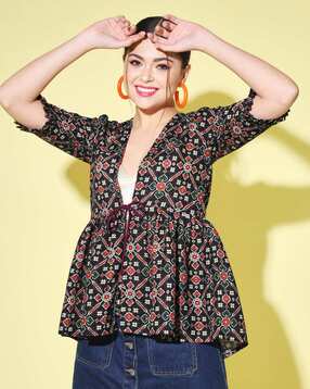 Geometric Print Shrug with Tie-Up Front