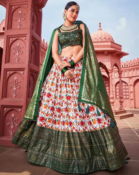 Green color Bridal Designer lehenga choli for Wedding | Designer lehenga  choli, Lehenga choli online, Lehenga choli