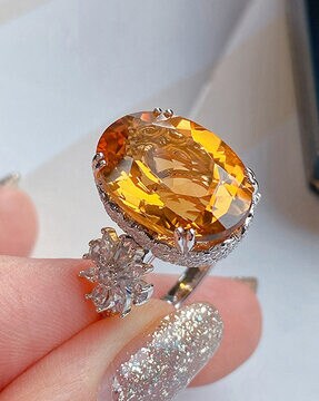 Female shop rings online