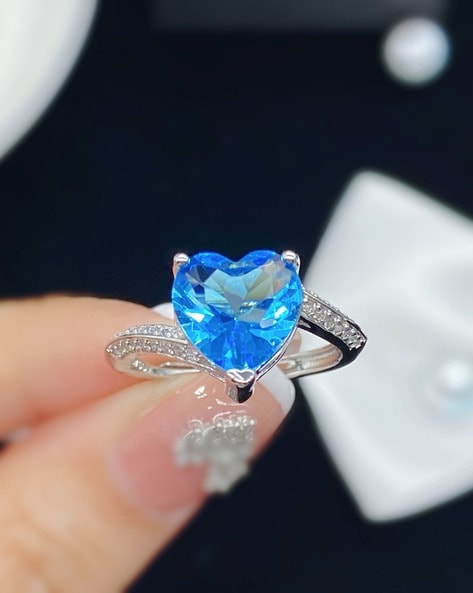 Why Choose A Heart-Shaped Diamond Ring - Grand Diamonds