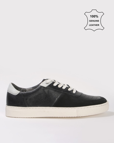 Men Low-Top Lace-Up Sneakers