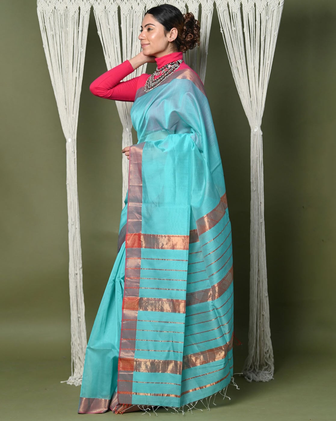 Buy White Sarees for Women by Awriya Online | Ajio.com