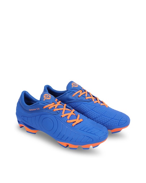 Nivia dominator football hot sale shoes lowest price