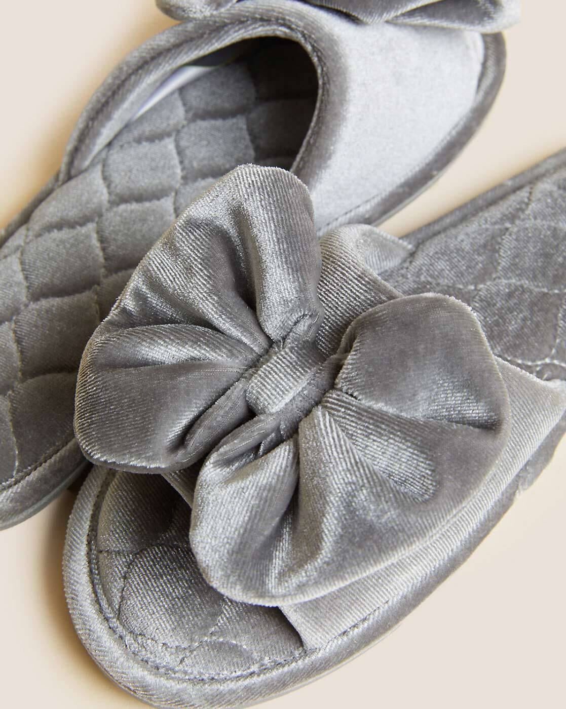 Velcro slippers marks online and spencer