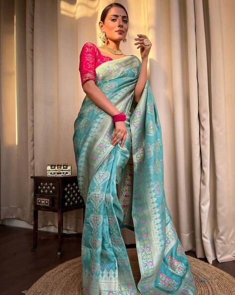 Buy Black Pure Silk Floral And Paisley Surkh Surur Banarasi Saree For Women  by Kasturi Kundal Online at Aza Fashions.