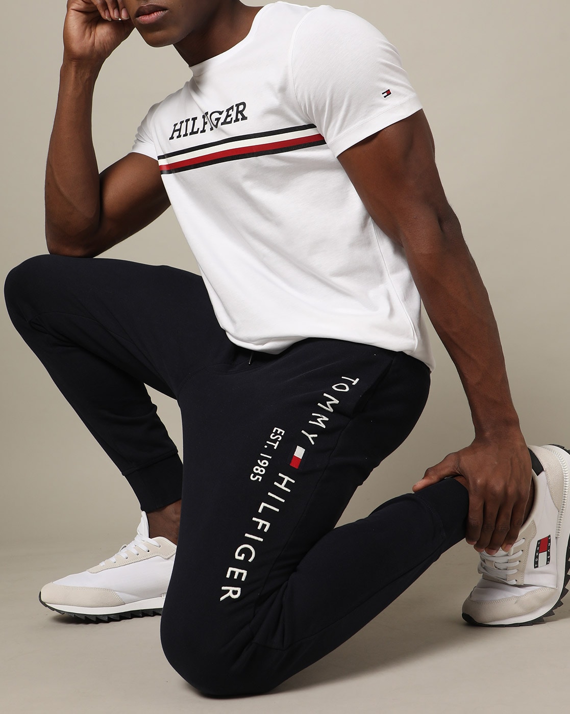 Tommy hilfiger retro deals taping joggers