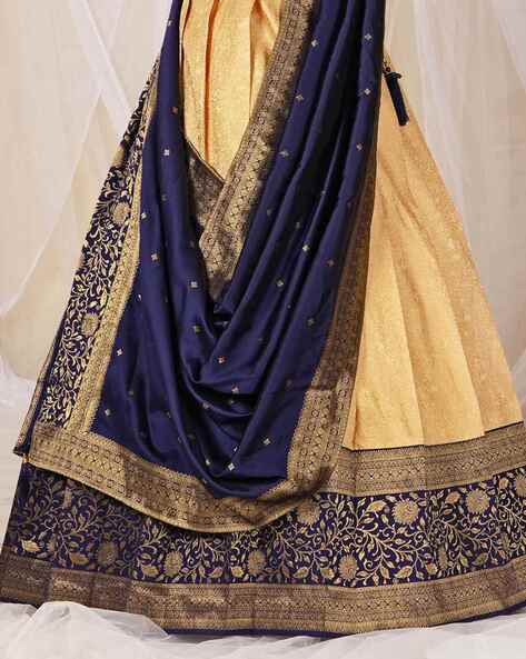 Dupatta Bazaar Women Gold-Toned Checked Dupatta - Absolutely Desi