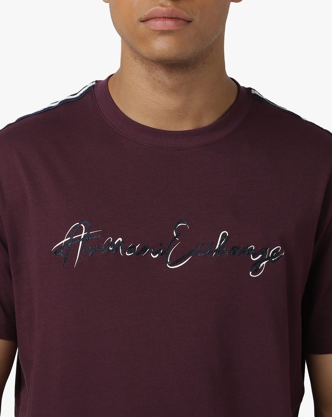 Emporio armani signature hot sale t shirt