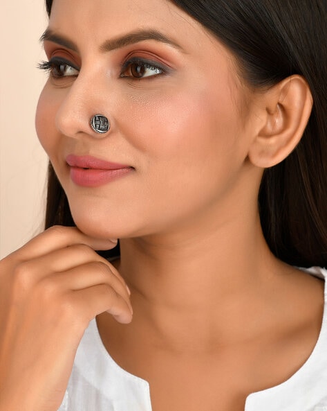 Nose pin online round shape