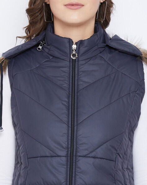 Quilted jacket with a lined hood - navy