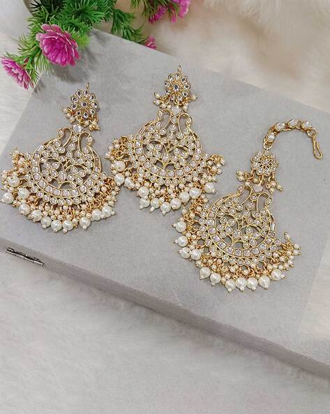 Lucentarts Jewellery Gold Plated Kundan Stone Earrings With Maang Tikk