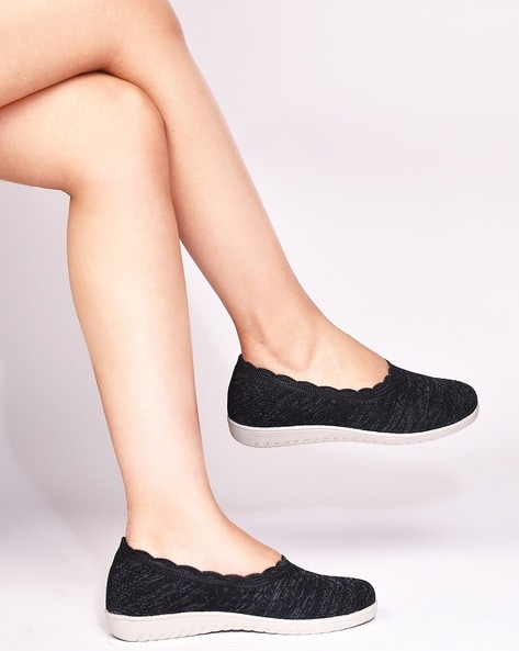 Buy Black Flat Shoes for Women by Steppings Online