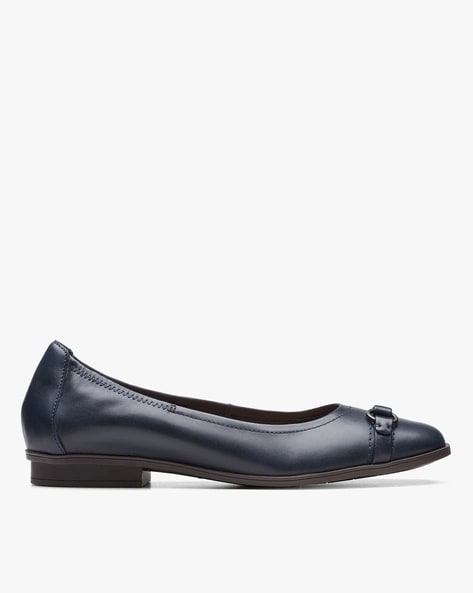 Clarks navy clearance flat shoes