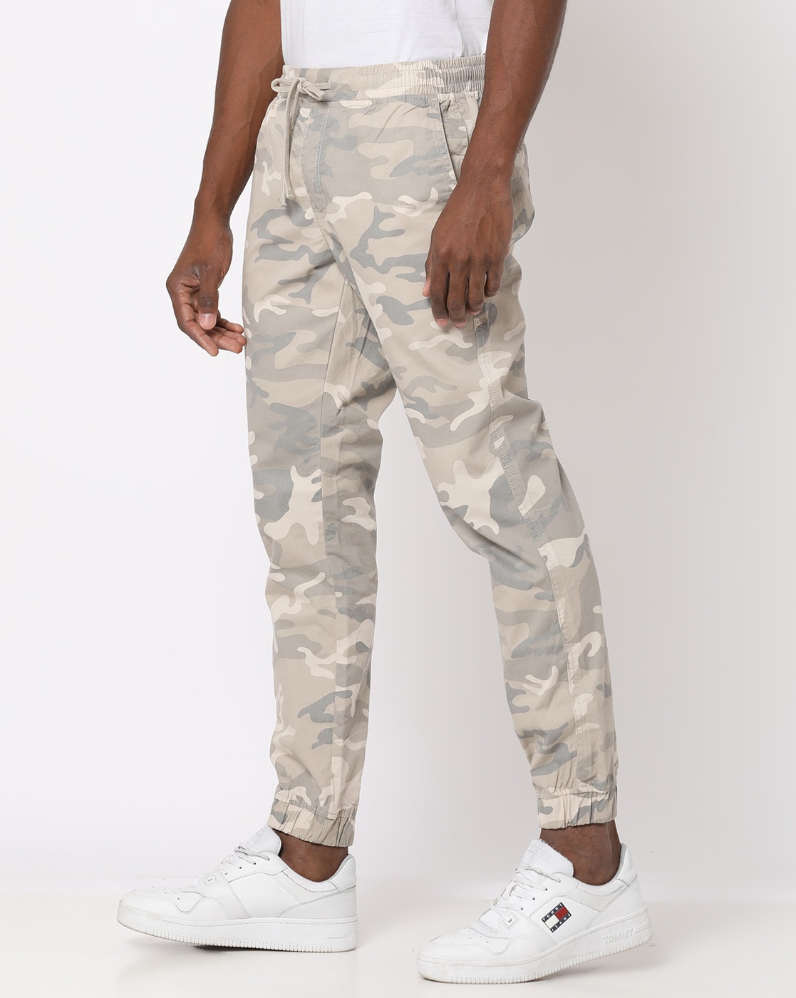 Dnmx hot sale camouflage joggers