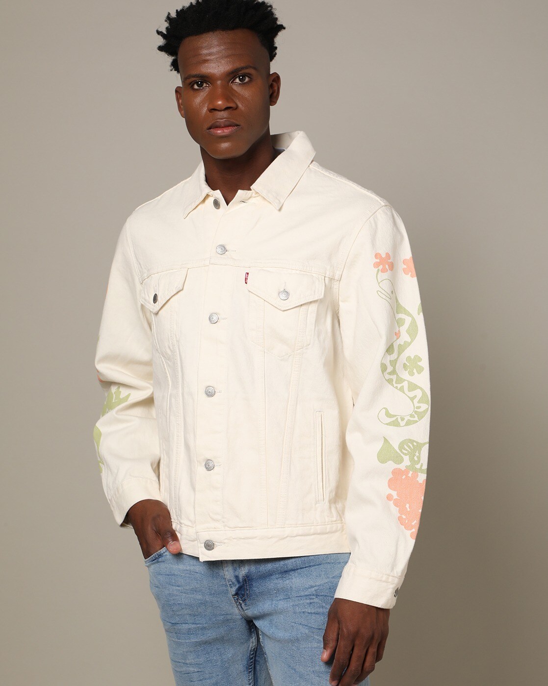 Levis white on sale trucker jacket