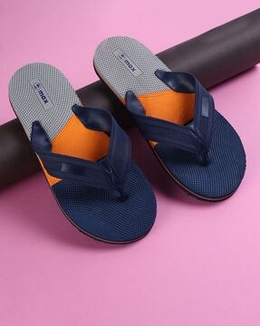 Max 2024 chappals online