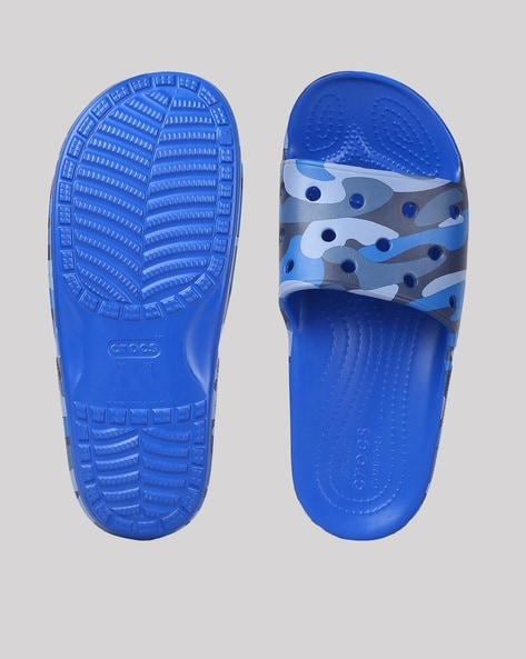 Mens camo hot sale croc slides