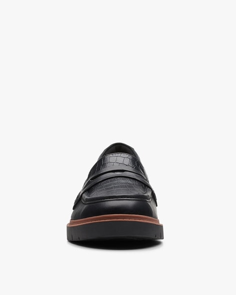 Clarks croco embossed hot sale slip on loafers