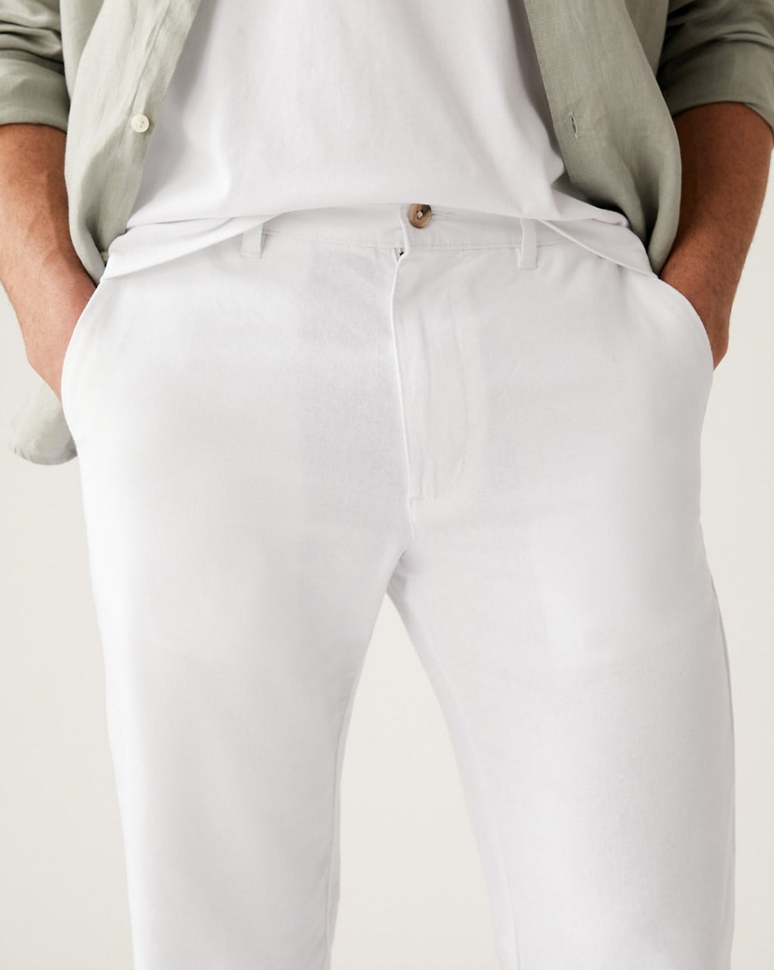 zara white leg white trousers, Women's Fashion, Bottoms, Jeans & Leggings  on Carousell
