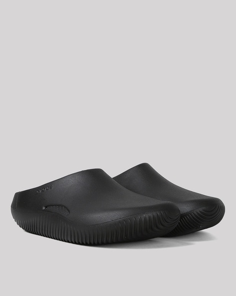 Mens oofos online clogs