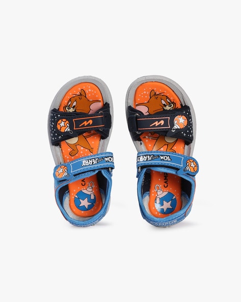 Campus sandal hot sale price 499