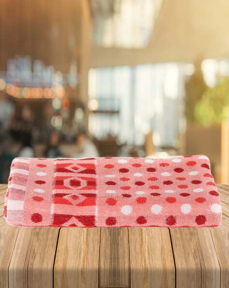 Coral patterned bath discount towels