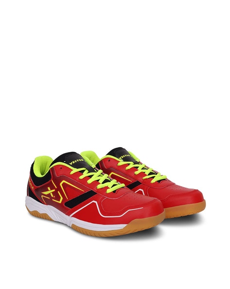 Artengo hot sale badminton shoes