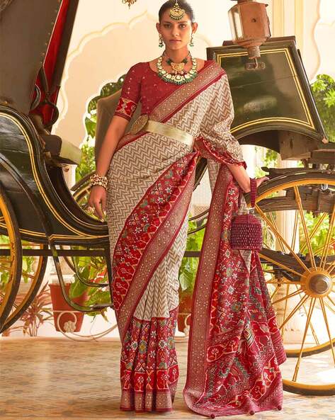 Buy Red Sarees for Women by Ri-wah Online | Ajio.com