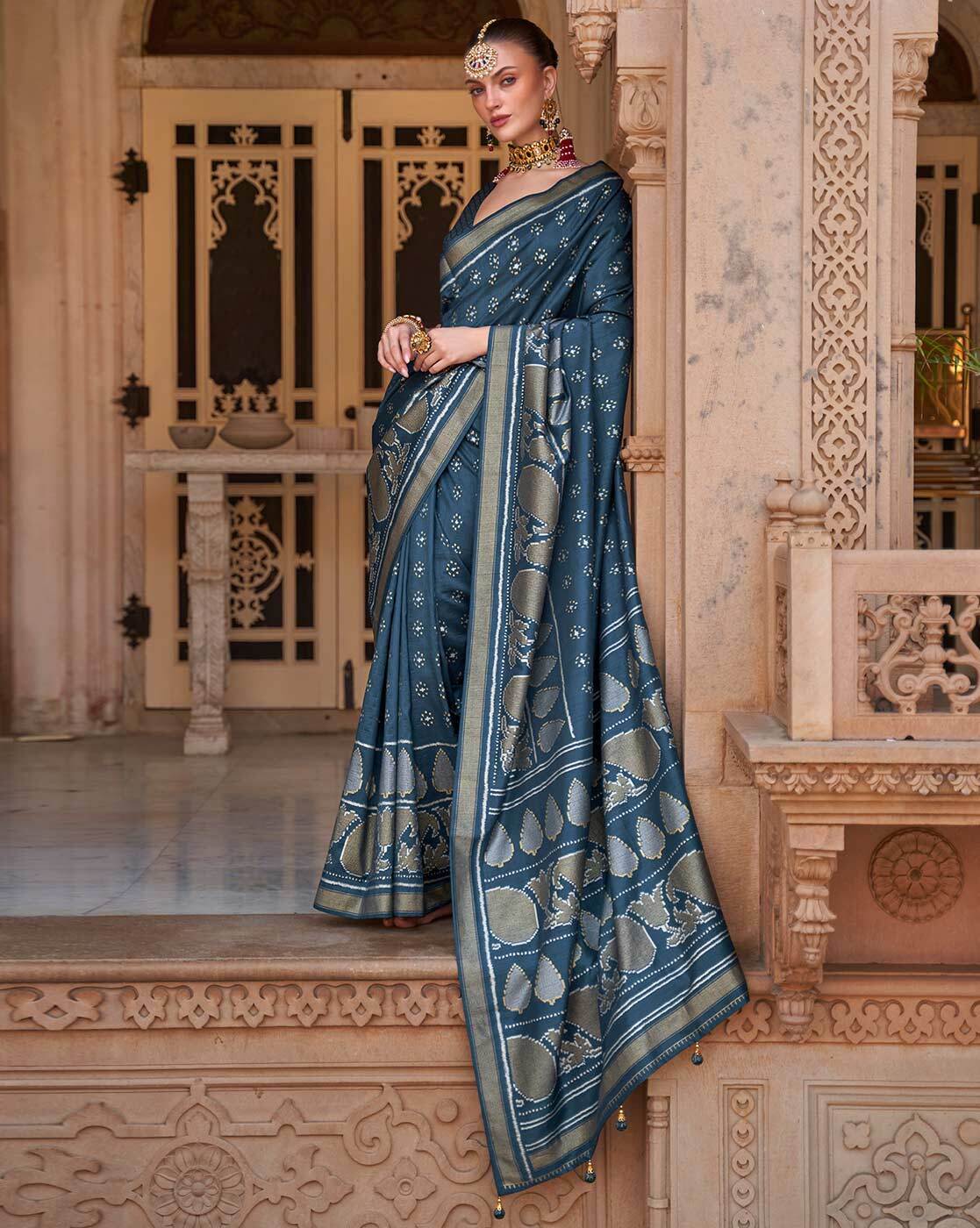 Buy Multicoloured Sarees for Women by Indie Picks Online | Ajio.com